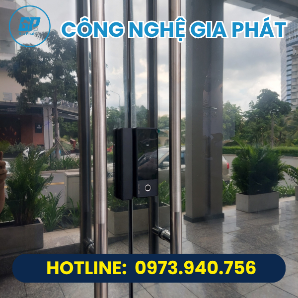 Khóa thông minh cửa kính cường lực